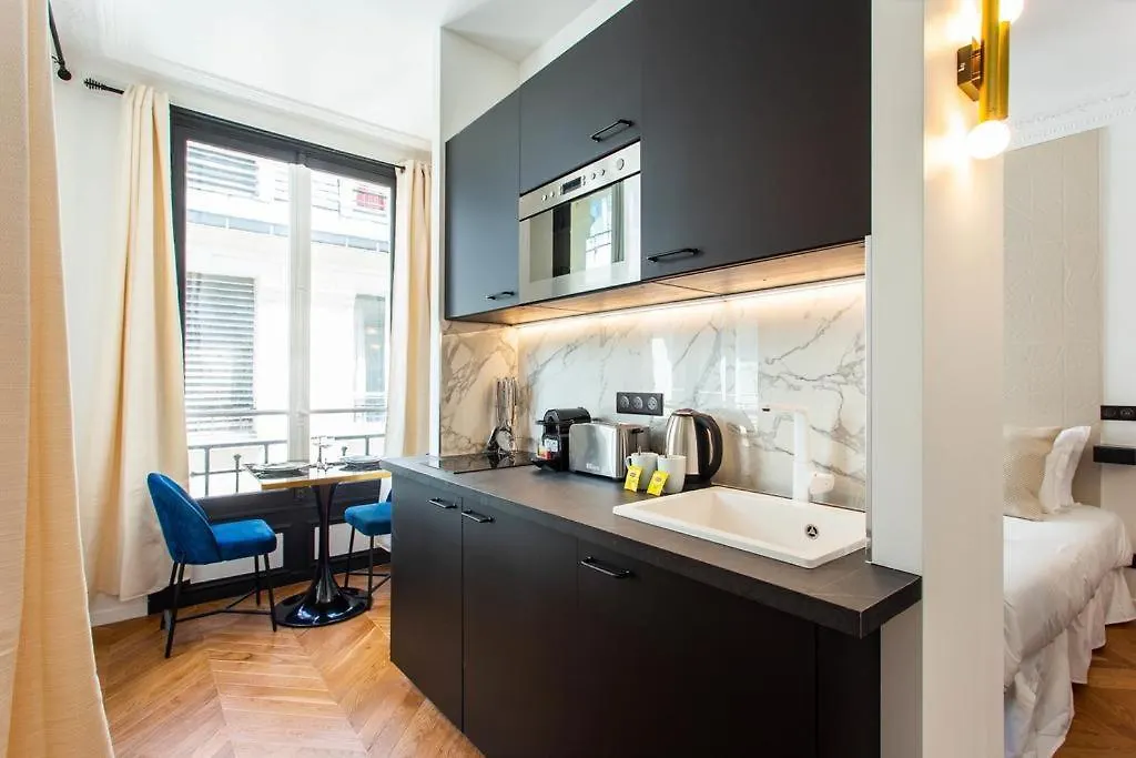 Intimate - 1br-2p - Champs Elysees * Paris